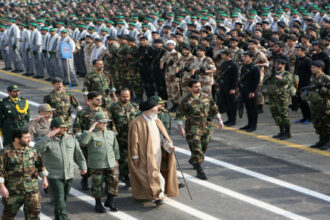 الهجوم على إيران: هل يتحول التصعيد إلى حرب إقليمية طويلة الأمد؟