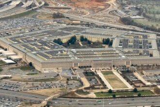 اجتماع عسكري أميركي–إسرائيلي سري في البنتاغون وسط تصاعد التوتر مع إيران