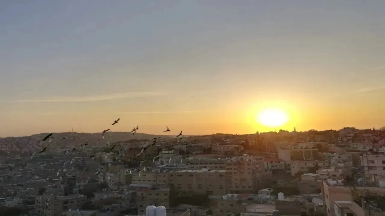 طقس العرب: انخفاض ملموس على الحرارة مع تأثير منخفض جوي جديد