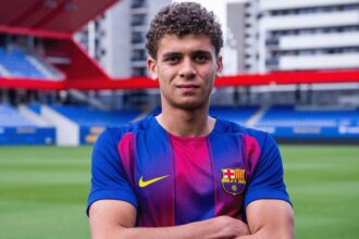 حمزة عبد الكريم أول لاعب مصري يرتدي قميص برشلونة رسميًا