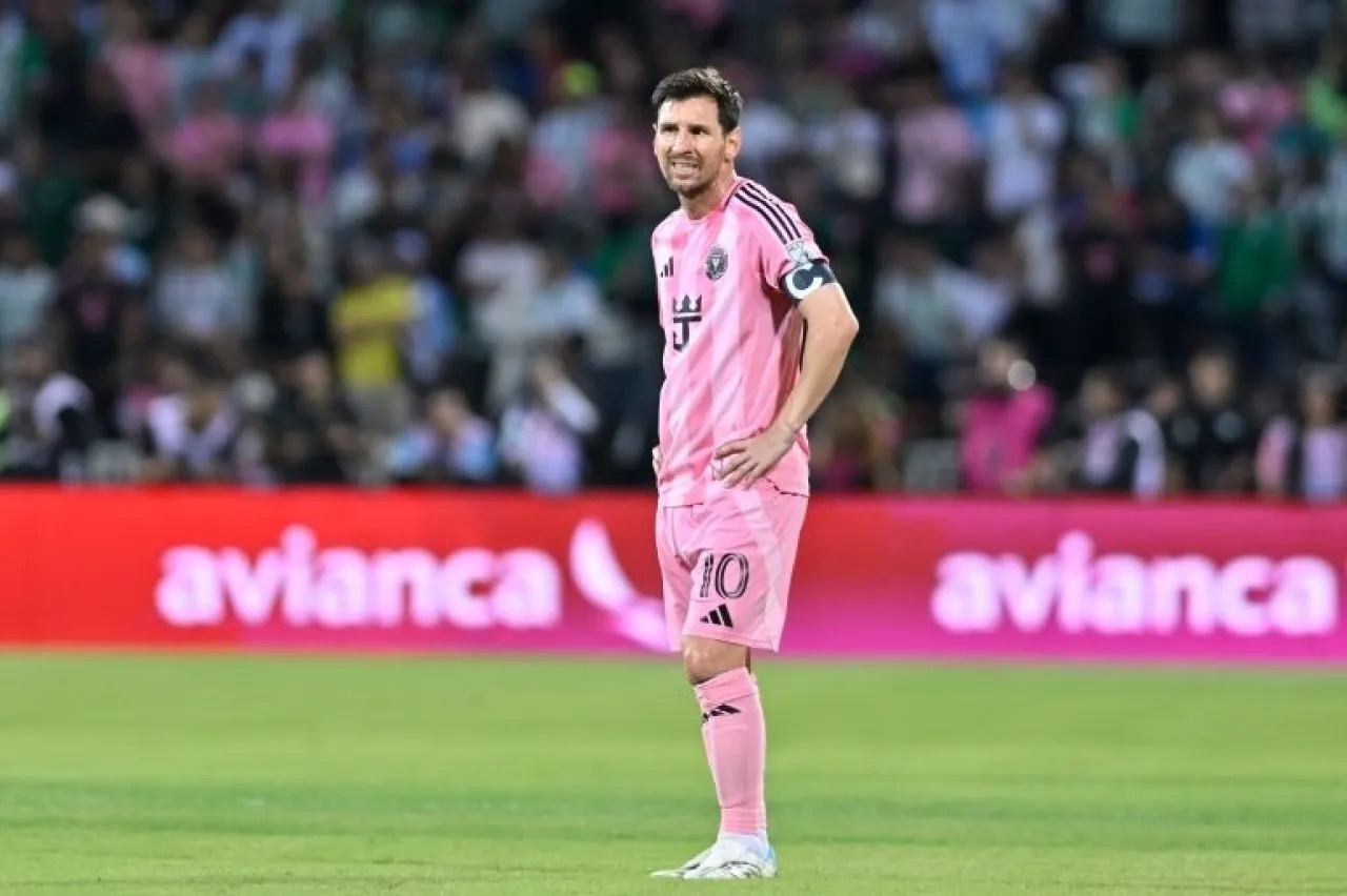 صورة حول : ميسي يوافق مبدئيًا على عرض غلطة سراي: 4 أشهر في إسطنبول فقط ميسي يوافق مبدئيًا على عرض غلطة سراي: 4 أشهر في إسطنبول فقط