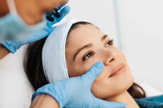 بوتوكس الفك.. "خلاص" من الألم و"فخ" للابتسامة: قصة الشابة الأمريكية بايلي تيرنر