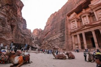 البترا تقترب من أرقام "سنة المليون" وتستقبل 54 ألف زائر في يناير 2026