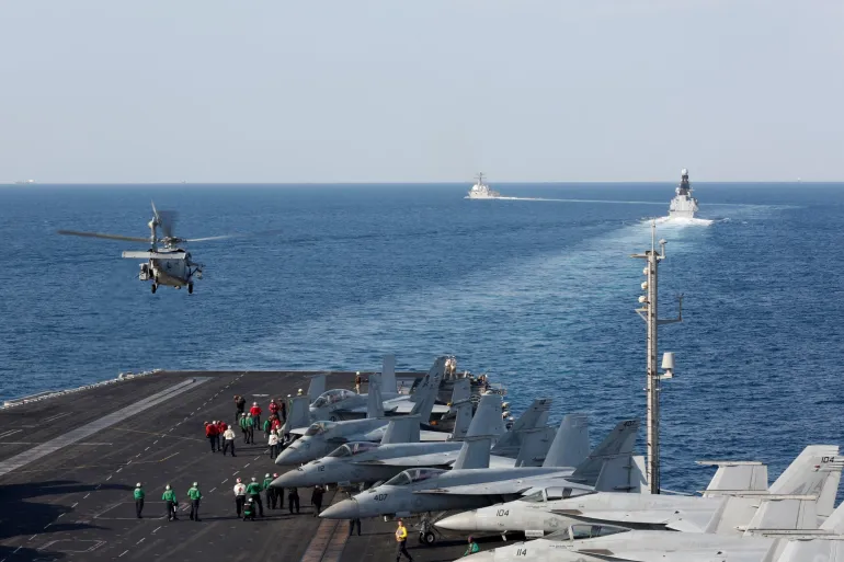 الصحافة الدولية ترصد "ساعة الصفر" في الخليج: هل يسعى ترامب لاتفاق أم لإسقاط النظام؟