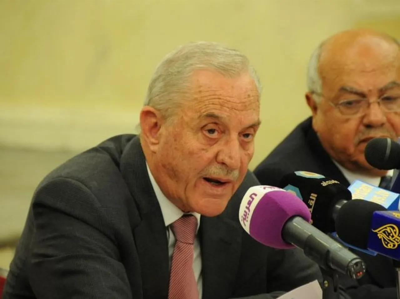 صورة حول : وفاة رئيس الوزراء ومدير المخابرات الأسبق أحمد عبيدات وفاة رئيس الوزراء ومدير المخابرات الأسبق أحمد عبيدات