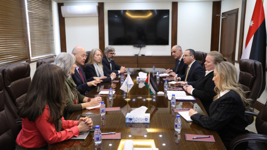 صورة حول : طوقان وصالح يبحثان تعزيز التعاون لدعم اللاجئين في الأردن طوقان وصالح يبحثان تعزيز التعاون لدعم اللاجئين في الأردن