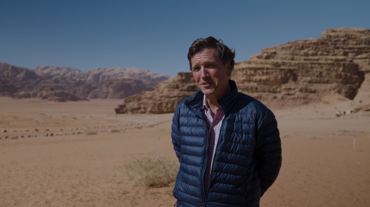 صورة حول : الإعلامي الأميركي تاكر كارلسون يشيد بجمال الأردن وطبيعتها الخلابة الإعلامي الأميركي تاكر كارلسون يشيد بجمال الأردن وطبيعتها الخلابة