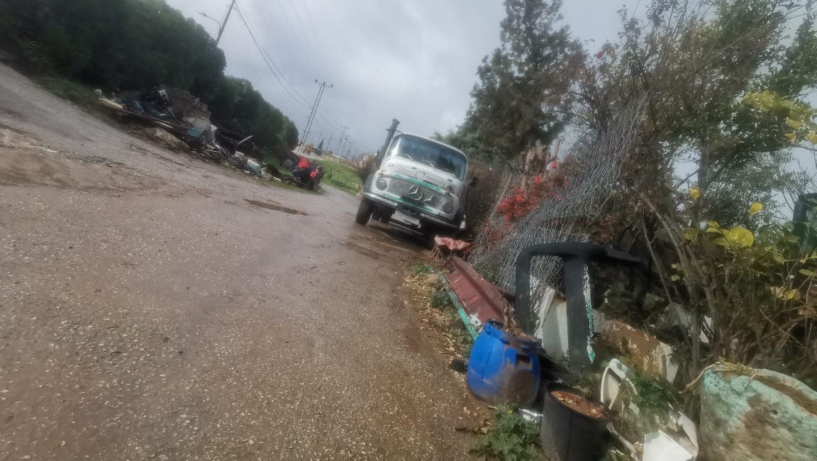 وزارة المياه تضبط بئرًا مخالفة بعمق 300 متر في الجفر وتردمها