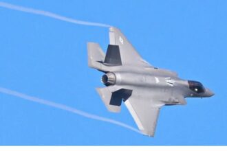 إسرائيل تلوح بـ "إف 35" ضد إيران.. وتل أبيب تضغط لنسف مسار مسقط