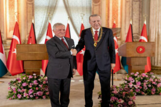 عاجل| بيان مشترك للأردن وتركيا: دعم السلام، رفض الضم والتهجير، وتعزيز الشراكات