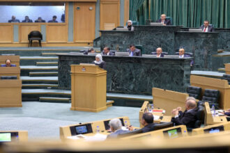 النواب يستكمل مناقشة "قانون الغاز" ويشرع في تنظيم عقود التأمين