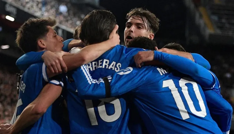 عشاء ". لمّ الشمل" في ريال مدريد استعداداً لموقعة بنفيكا والحسم المحلي