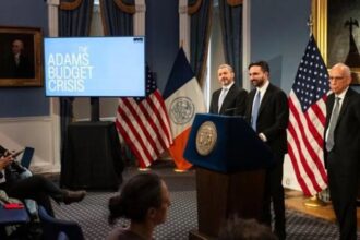 ممداني يفتتح عهده بمواجهة "أثرياء نيويورك": ضرائب أعلى لسد عجز الميزانية