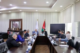 الشباب والعمل يبحثان برامج تدريبية نوعية لتعزيز التوظيف