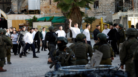 بريطانيا تدعو إسرائيل للتراجع عن توسيع السيطرة على الضفة الغربية وتؤكد دعم حل الدولتين