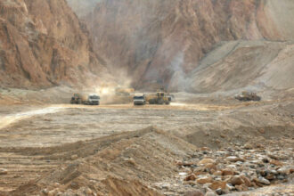 الحكومة تخصص 10 ملايين دينار لتعزيز البنية التحتية بعد السيول