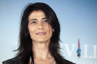 "لمن يجرؤ" يفتتح "بانوراما" برلين السينمائي: قصة حب عابرة للهويات في قلب بيروت المنهكة