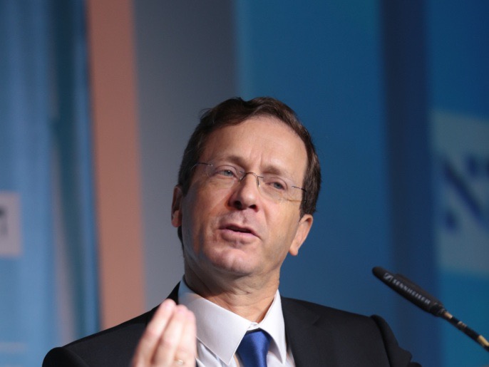 سخرية واسعة من هروب "هرتسوغ" من سؤال صحافة غزة بالهجوم على إيران وأستراليا!