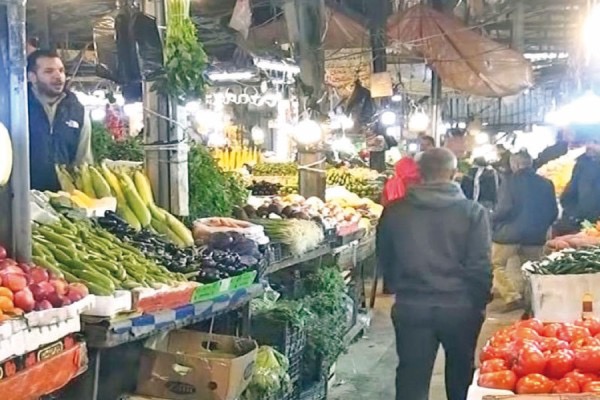 استقرار في أسعار الخضروات و"البندورة" تغرد خارج السرب!