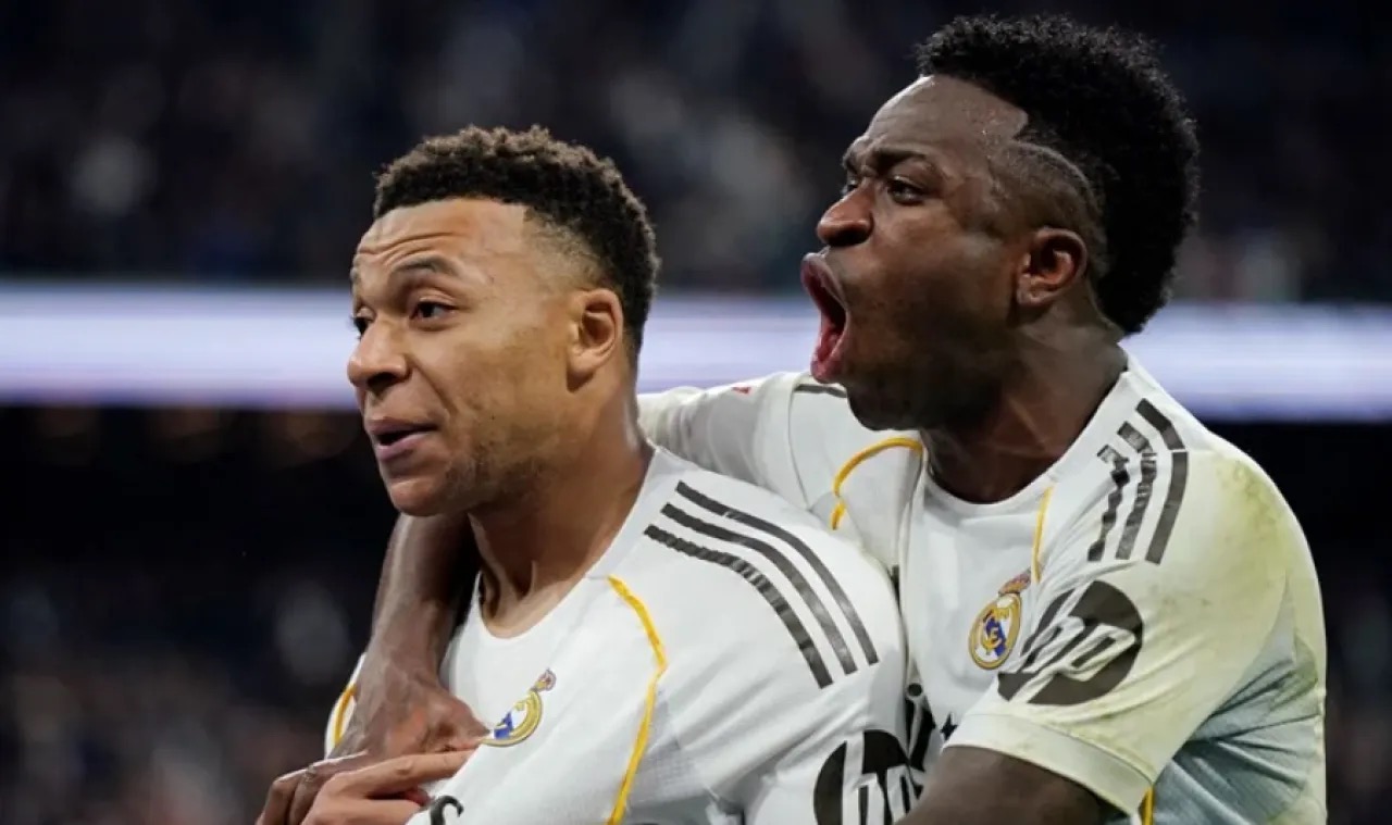 صورة حول : زلزال في "الميركاتو".. مانشستر سيتي يفاوض فينيسيوس جونيور لضمه مجاناً من ريال مدريد زلزال في "الميركاتو".. مانشستر سيتي يفاوض فينيسيوس جونيور لضمه مجاناً من ريال مدريد