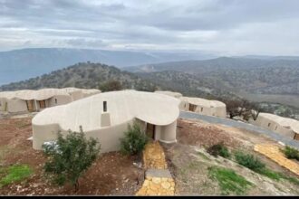 "فايننشال تايمز" تشيد بنُزل اليرموك: وجهة أردنية تعيد تعريف السياحة البيئية المستدامة