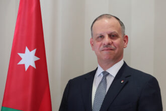 الأمير فيصل يؤدي اليمين الدستورية نائباً للملك