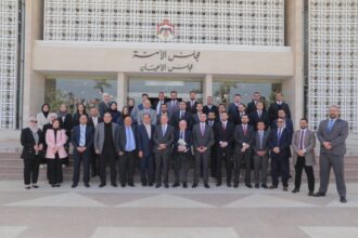 الأعيان يلتقون طلبة المعهد القضائي