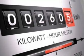 "توزيع الكهرباء" تطلق تطبيقاً ذكياً لمراقبة الاستهلاك باللحظة