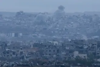 إصابة 3 فلسطينيين بغارات إسرائيلية وقصف مدفعي شمالي قطاع غزة