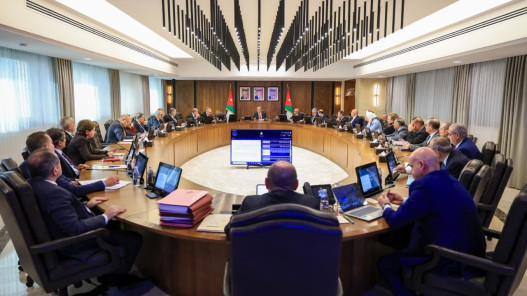 صورة حول : عاجل| الحكومة تسدّد متأخرات بقيمة 125 مليون دينار عاجل| الحكومة تسدّد متأخرات بقيمة 125 مليون دينار