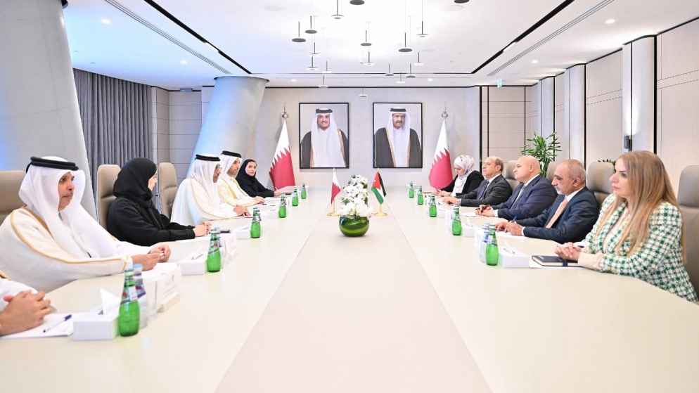 صورة حول : البكار يبحث مع نظيره القطري تعزيز التعاون في شؤون العمل البكار يبحث مع نظيره القطري تعزيز التعاون في شؤون العمل