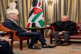 عاجل| الملك يبحث مع رئيس أركان الدفاع البريطاني تعزيز الشراكة الدفاعية