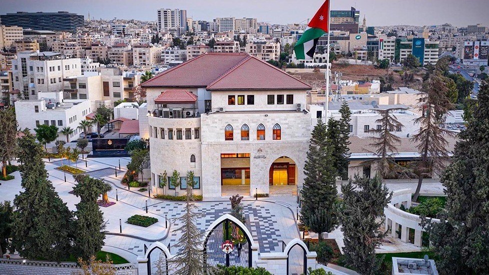 مجلس الوزراء يقر تسديد 42 مليون دينار لمطبوعات التعليم المتأخرة