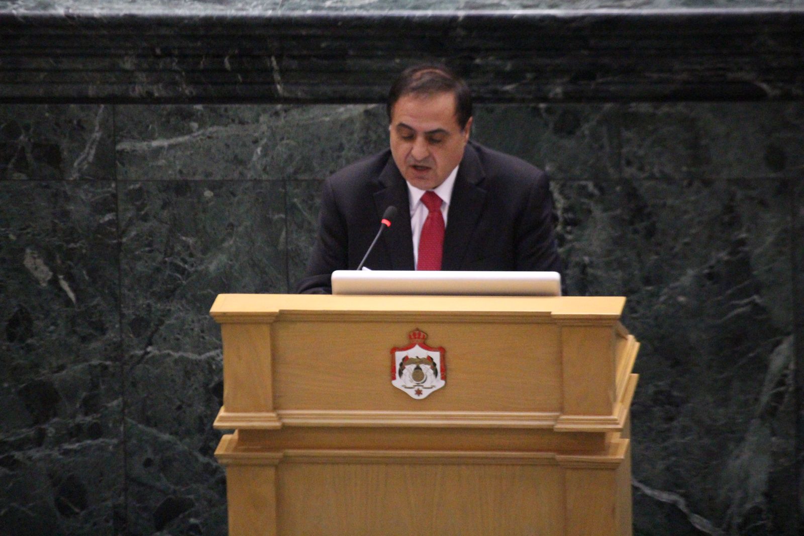 صورة حول : انتقادات لآلية عمل التأمين وتحذير من السماسرة انتقادات لآلية عمل التأمين وتحذير من السماسرة