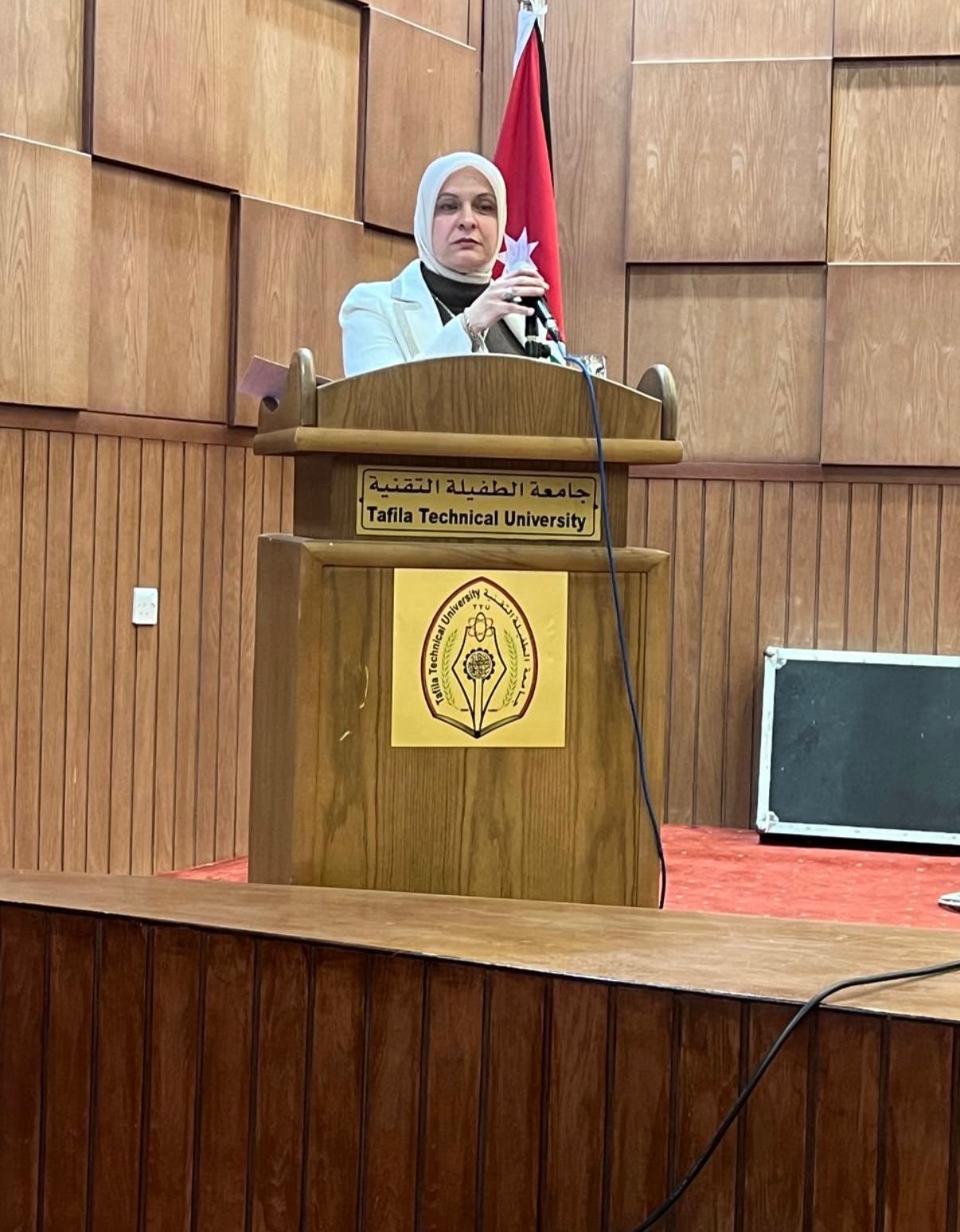 النائب ميسون القوابعة تشارك في احتفالات جامعة الطفيلة بعيد ميلاد جلالة الملك