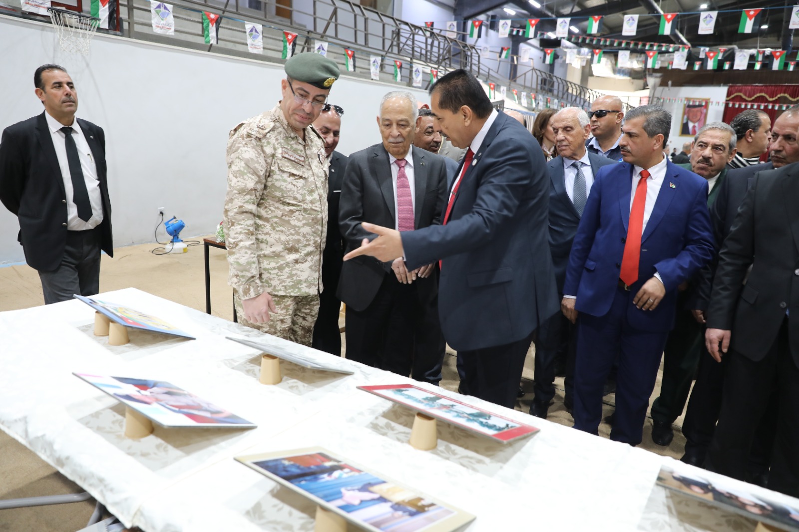 بالفيديو والصور .. العيسوى يرعى احتفال جامعة جدارا بعيد ميلاد قائد الوطن