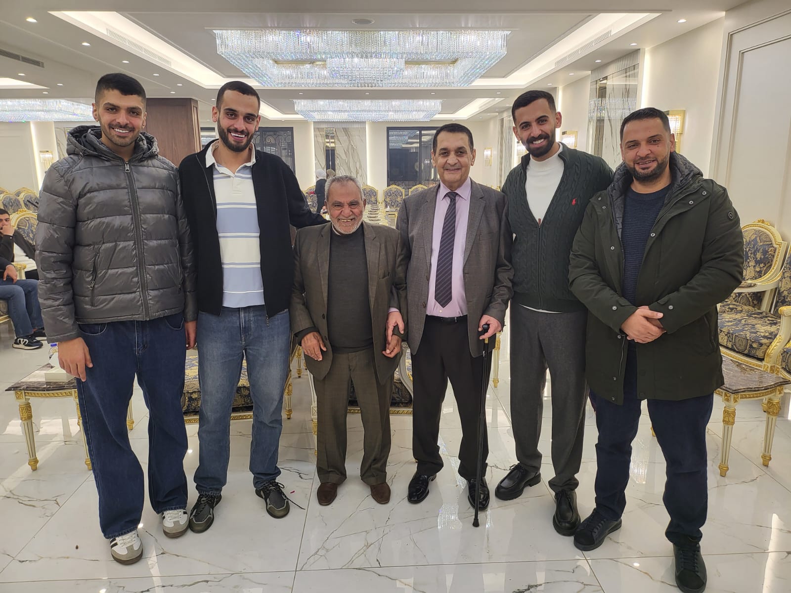 مأدبة إفطار كبرى احتفاءً بتخرج ابناء مروان الركيبات في ديوانه بدابوق