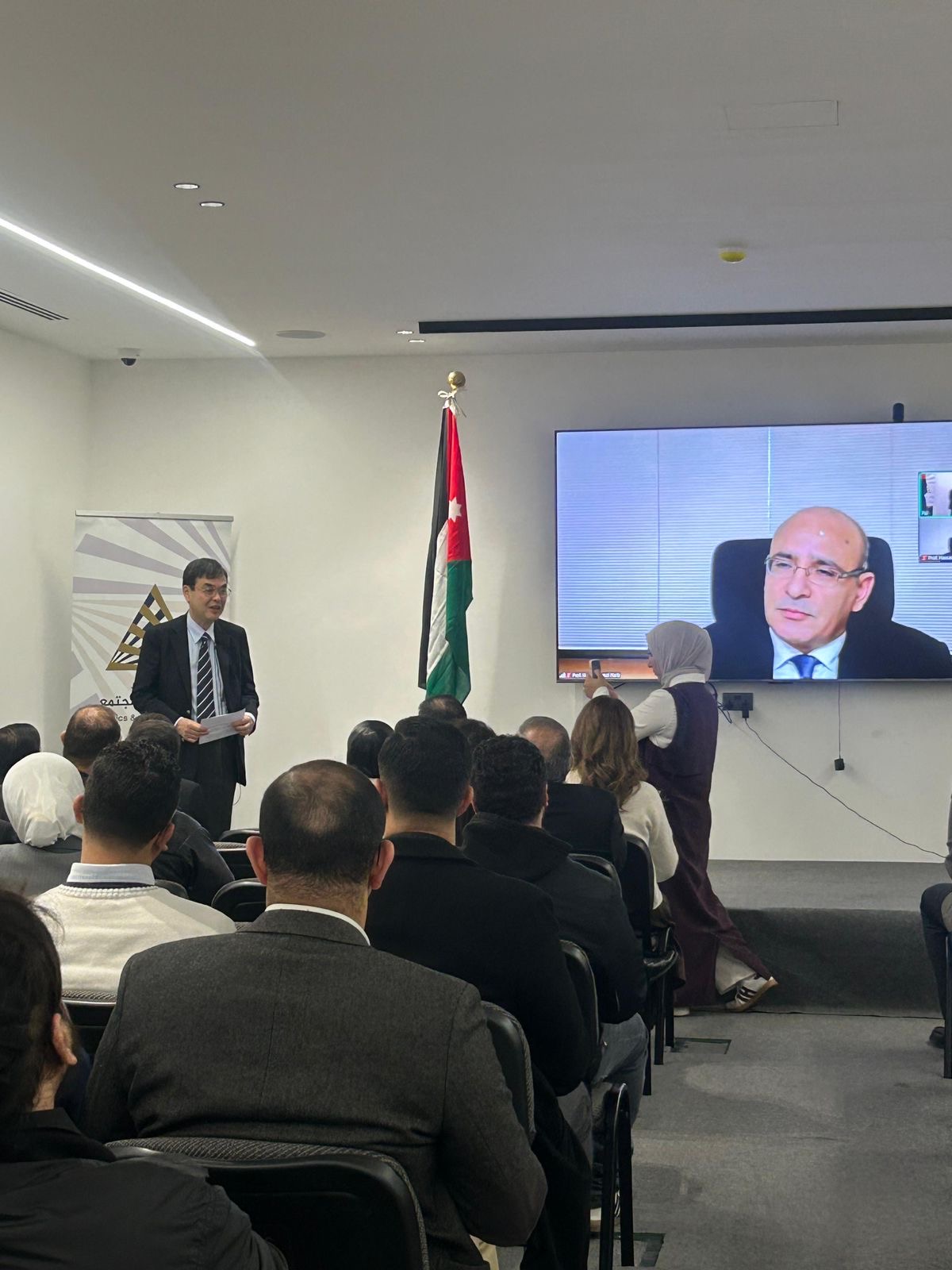 كيف شهدت اليابان التحديث؟: محاضرة أكاديمية للأستاذ حسن كمال حرب