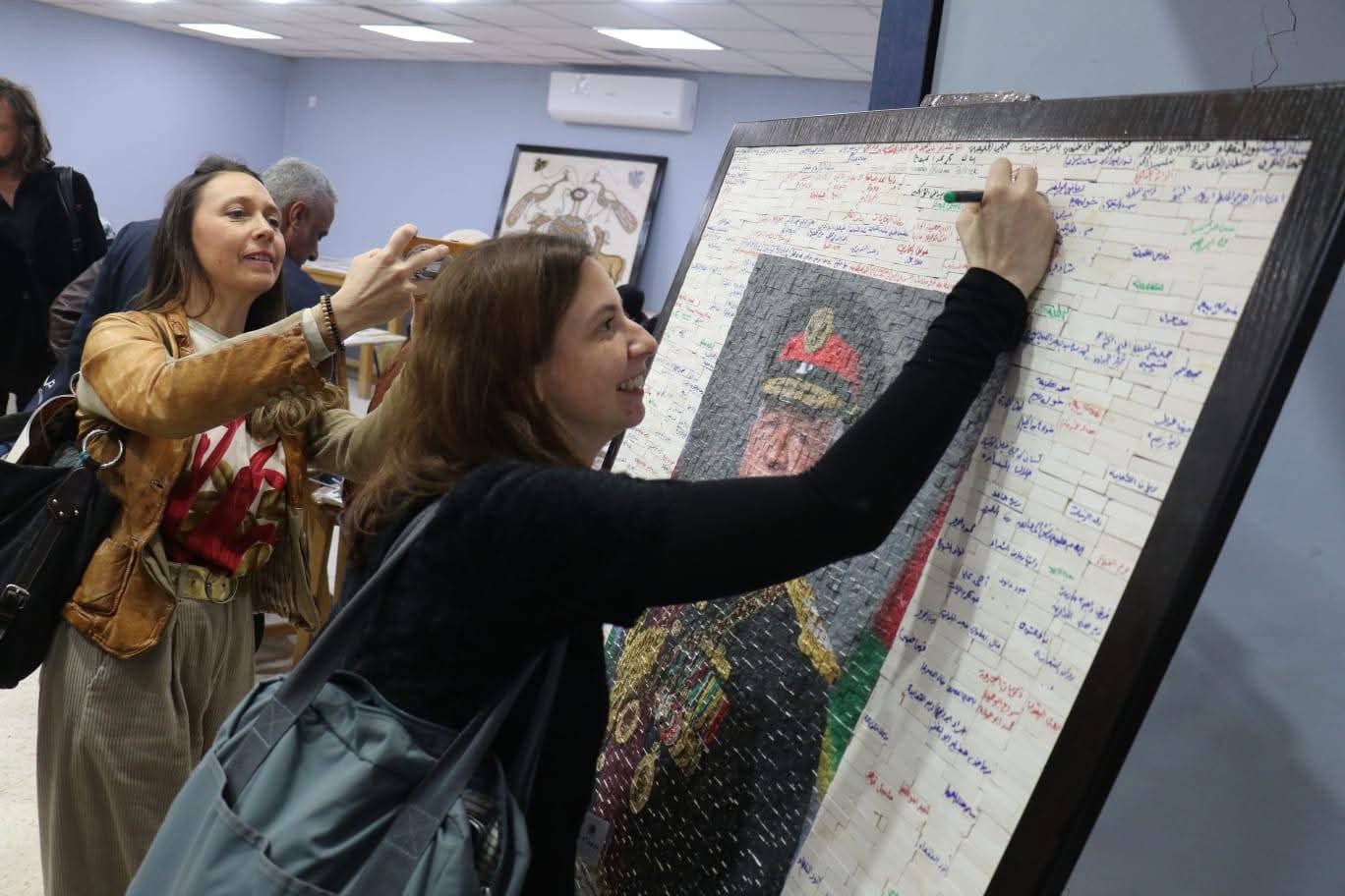 لجنة أكاديمية من جامعتي بولونيا ورافينا الإيطاليتين تزور معهد الفسيفساء