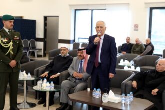 *مندوبا عن الملك وولي العهد...العيسوي يعزي آل عابدين*