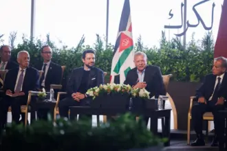 رئيس الوزراء: مشاريع الكرك بتوجيه الملك المباشر والشخصي