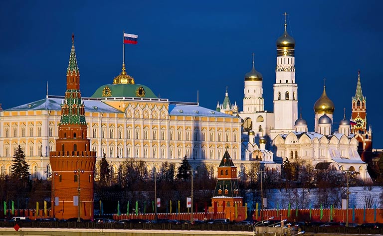 ميدفيديف: روسيا لا تريد صراعًا عالميًا رغم التوتر الحالي