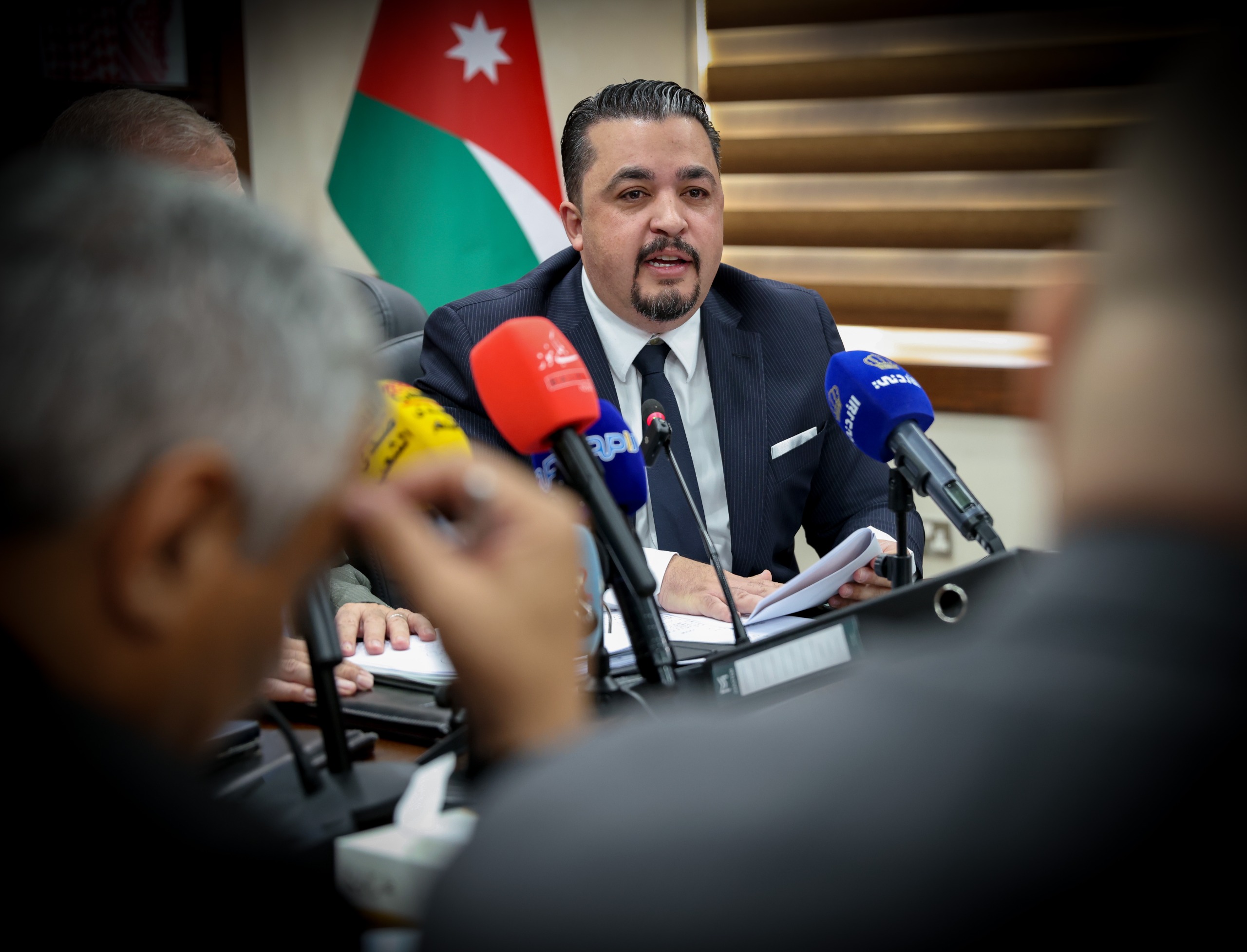 صورة حول : العمل النيابية تعقد مؤتمراً صحفيا حول قانون الضمان العمل النيابية تعقد مؤتمراً صحفيا حول قانون الضمان