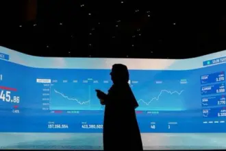 إعادة افتتاح بورصتي دبي وأبوظبي