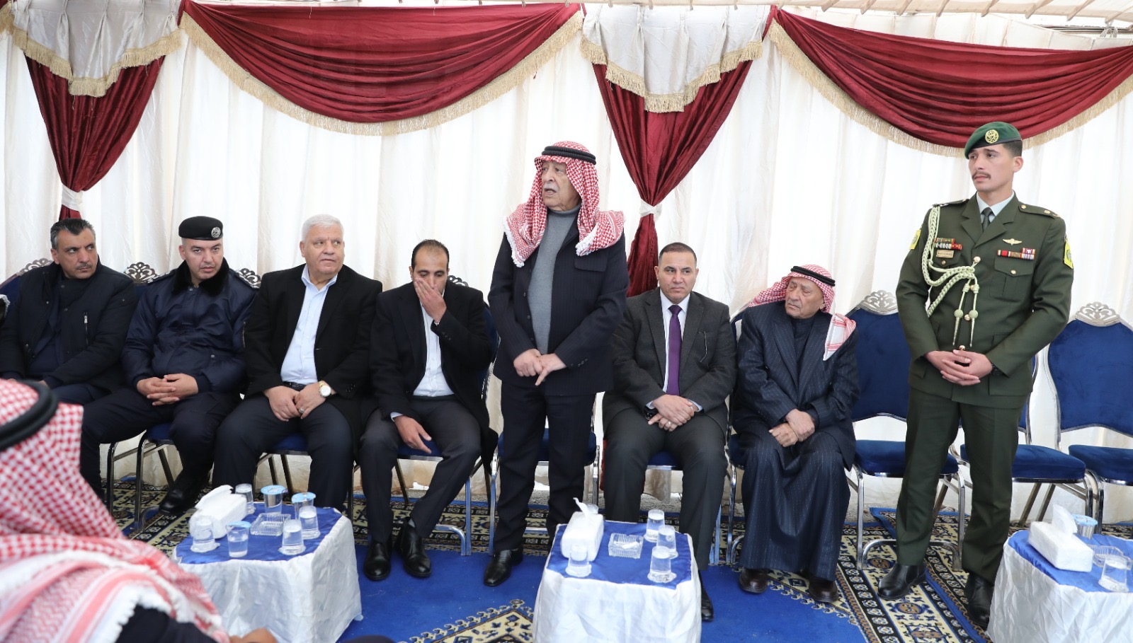 *مندوبا عن الملك وولي العهد...العيسوي يعزي عشيرتي الغويري والشحاحدة*