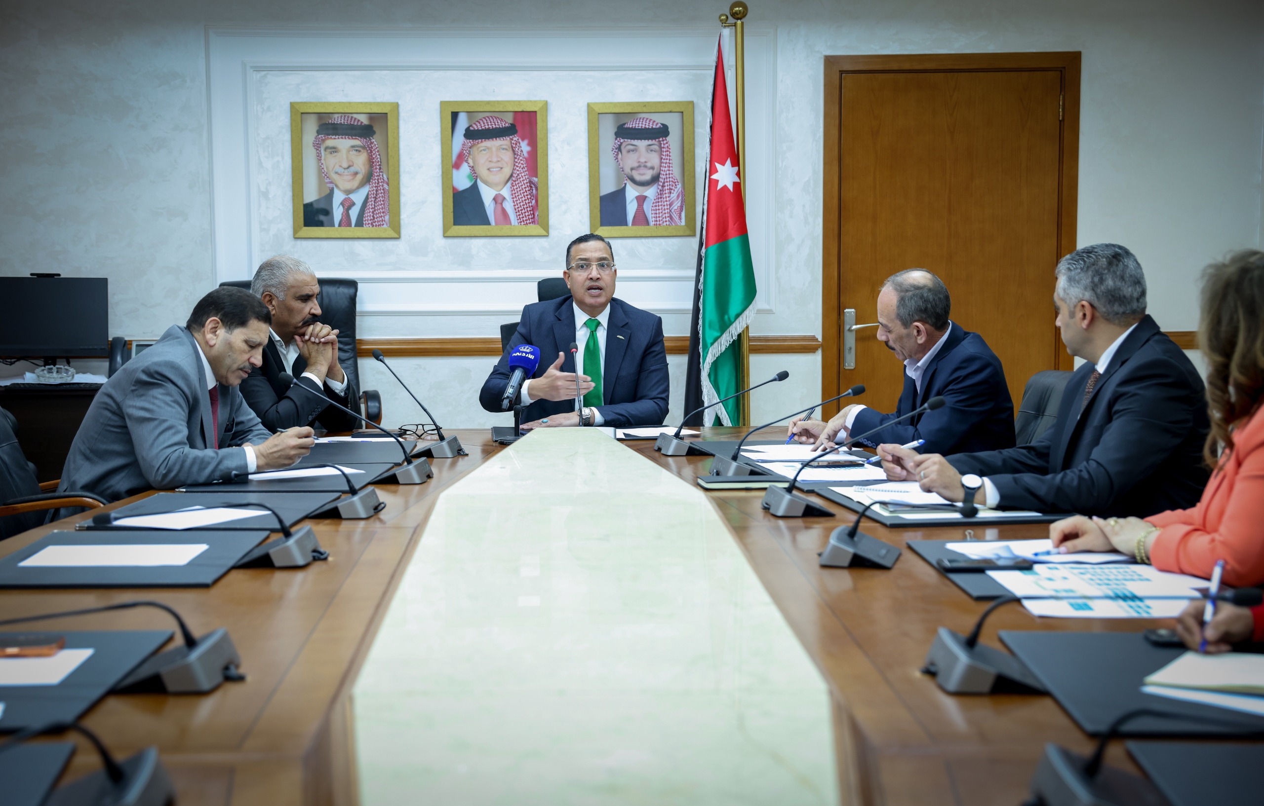 "الإدارية النيابية" تناقش هيكلة وزارة الأشغال وتؤكد أهمية التحديث الإداري