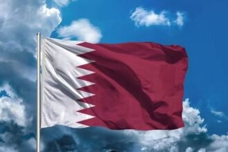 قطر تحذر من تهديد أمني مرتفع وتوصي بالبقاء في المنازل