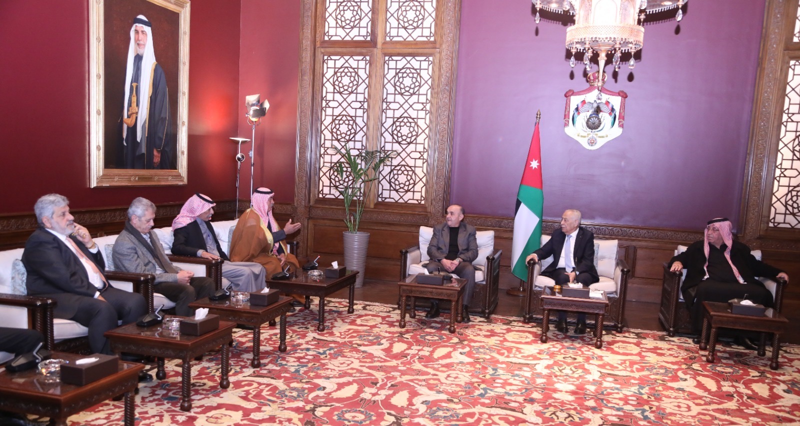 *العيسوي يلتقي وفدا من الجمعية الأردنية للمحافظة على التراث – السلط*