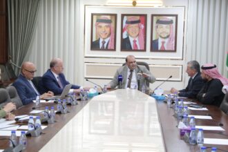 "الاقتصاد الرقمي" تبحث تطوير تخصصات تكنولوجيا المعلومات في الجامعات الأردنية