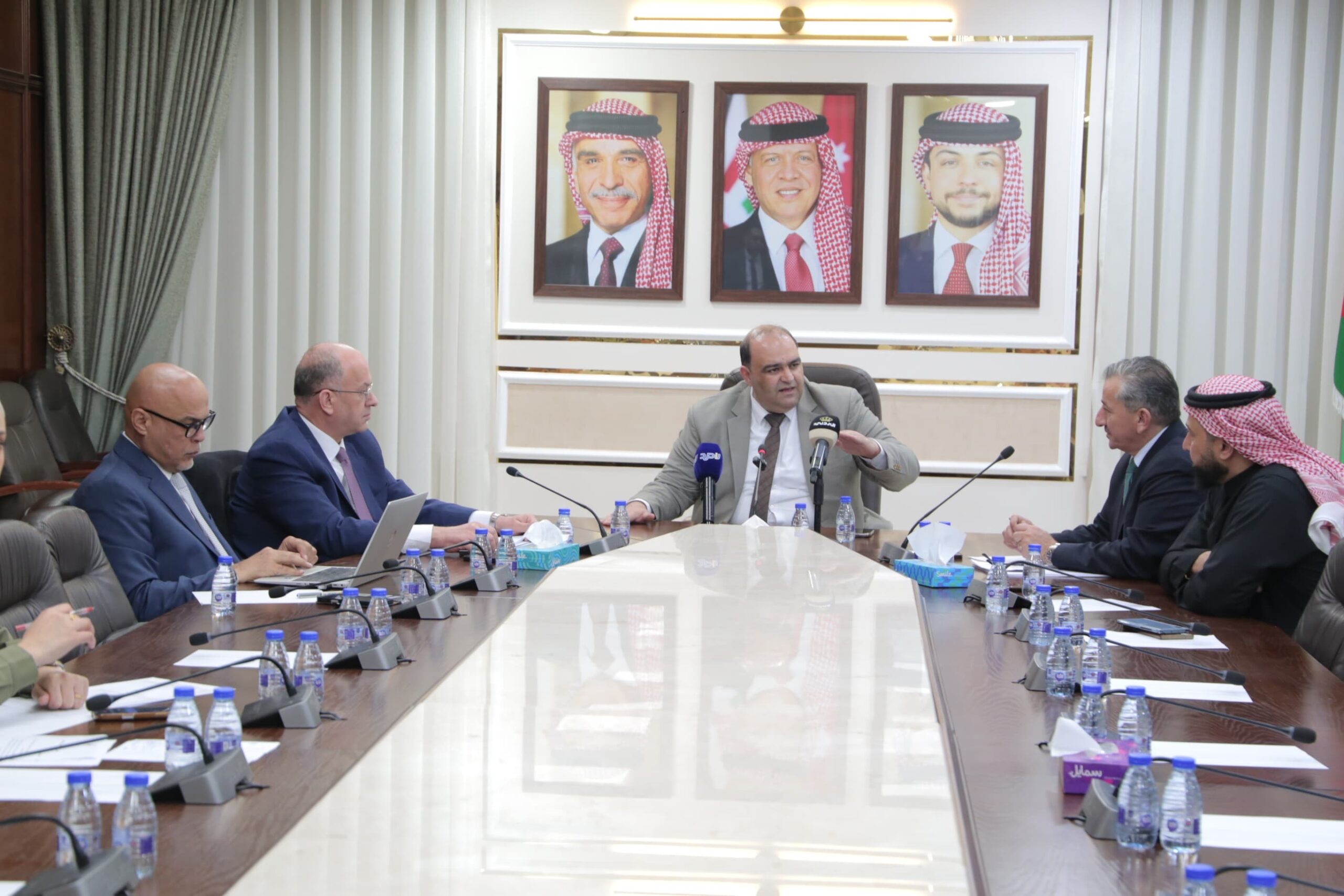 "الاقتصاد الرقمي" تبحث تطوير تخصصات تكنولوجيا المعلومات في الجامعات الأردنية